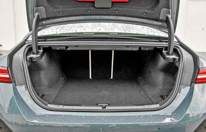 BMW i5 eDrive40 – bagażnik
