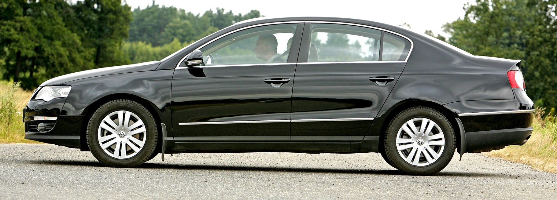 tanie uzywane auta klasy sredniej_vw passat