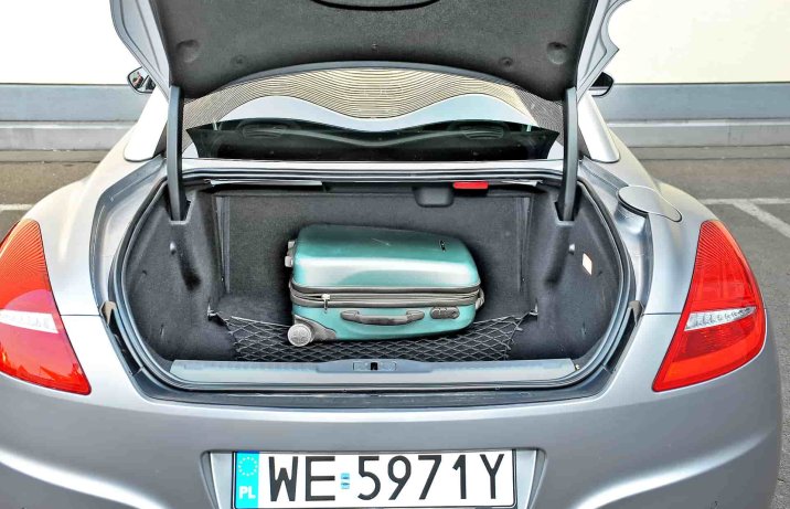 Peugeot RCZ: bagażnik