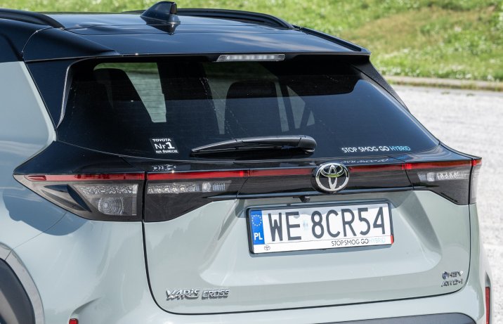 Toyota Yaris Cross - światła