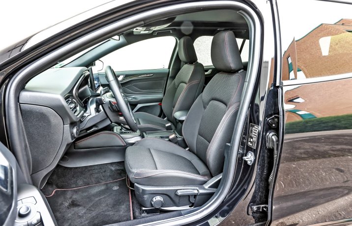 Ford Focus Kombi (2024) - fotele