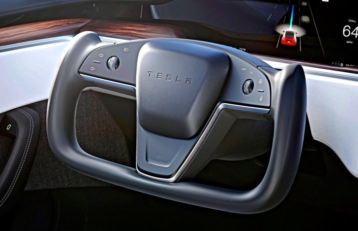 Tesla Model S Plaid  |  2024