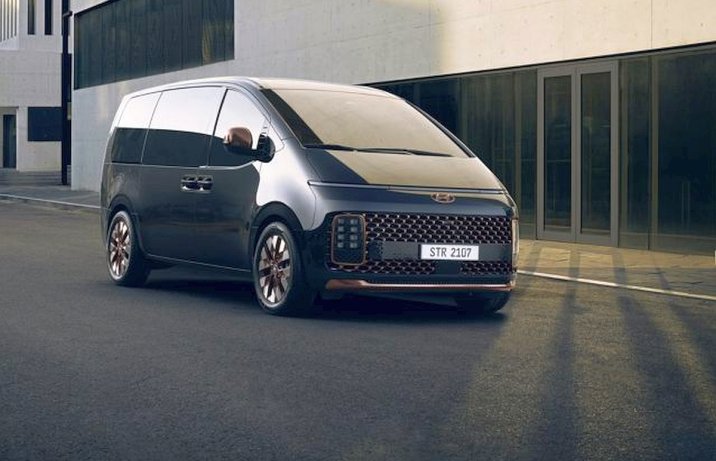 Hyundai Staria