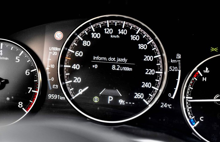 Mazda 3 sedan 2.0 e-Skyactiv X 6AT (2024) – wskaźniki