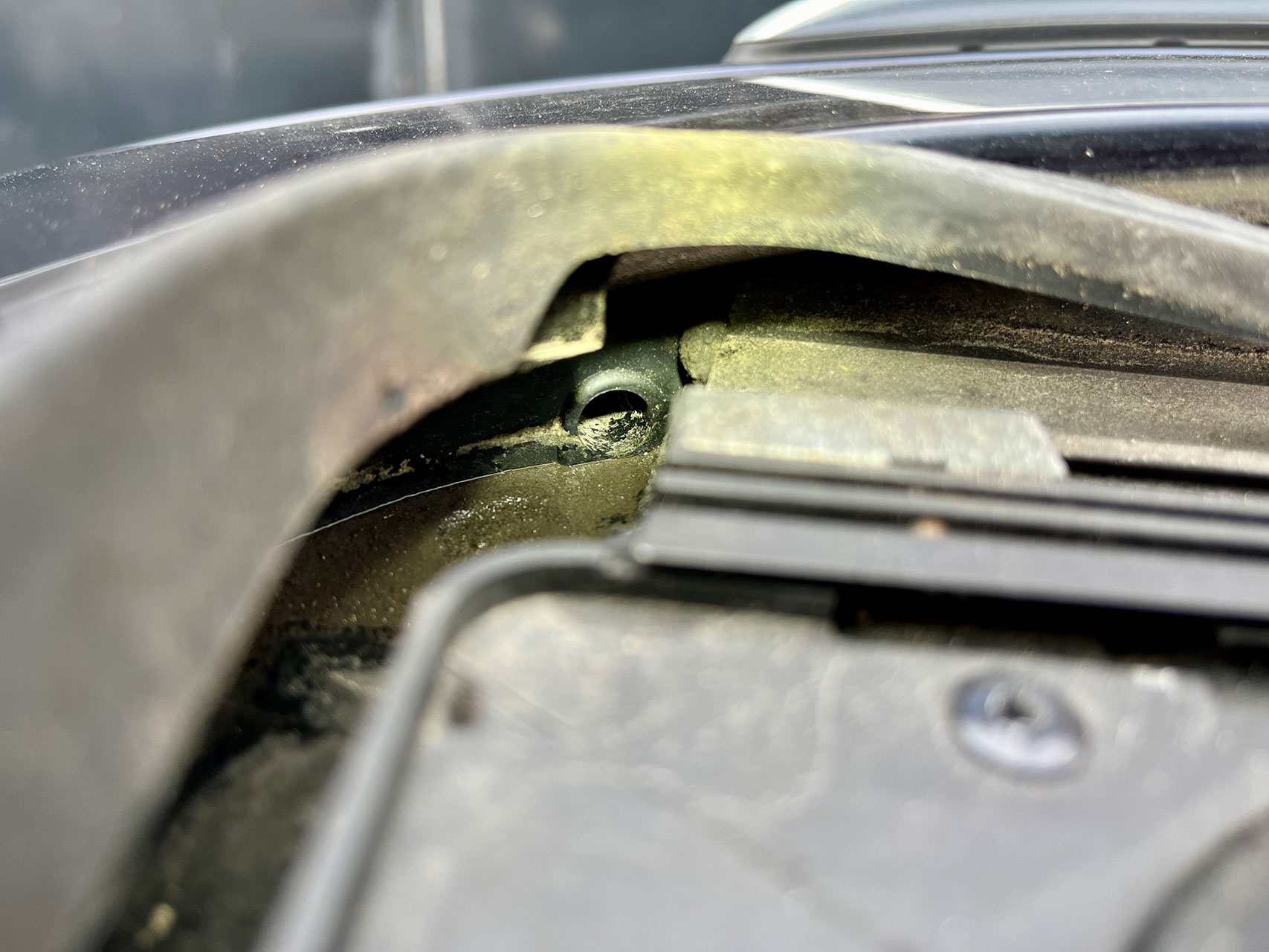 Jak Udro ni Zapchane Odp ywy Dachu W Aucie Test Produktu Magazyn Auto Jak Udro ni Zapchane Odp ywy Dachu W Aucie Test Produktu Magazyn Auto