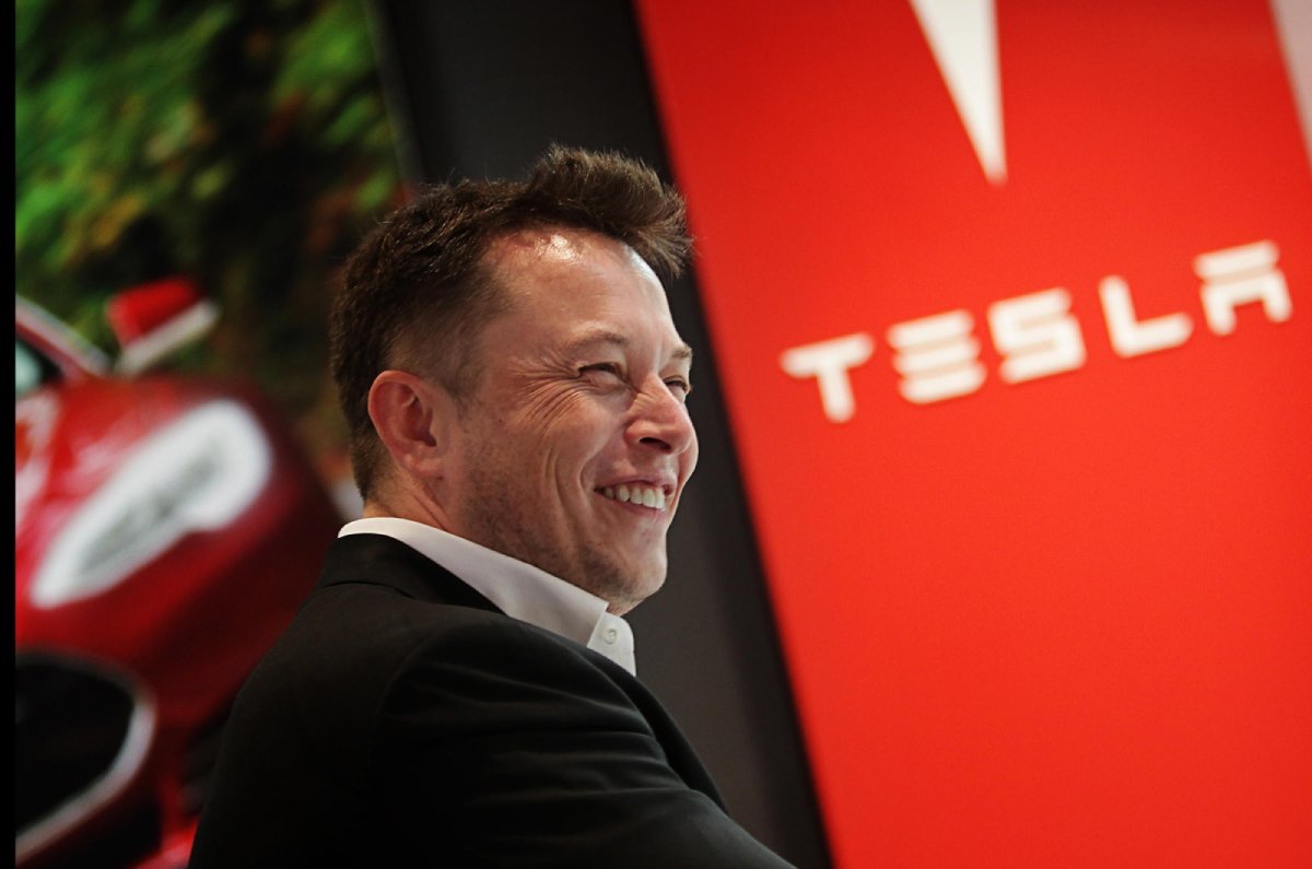 Tesla daje Muskowi 1 mld dolarów za plan nie z tej ziemi. O co chodzi?