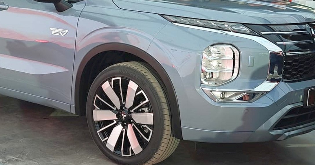 2025 Mitsubishi Outlander PHEV