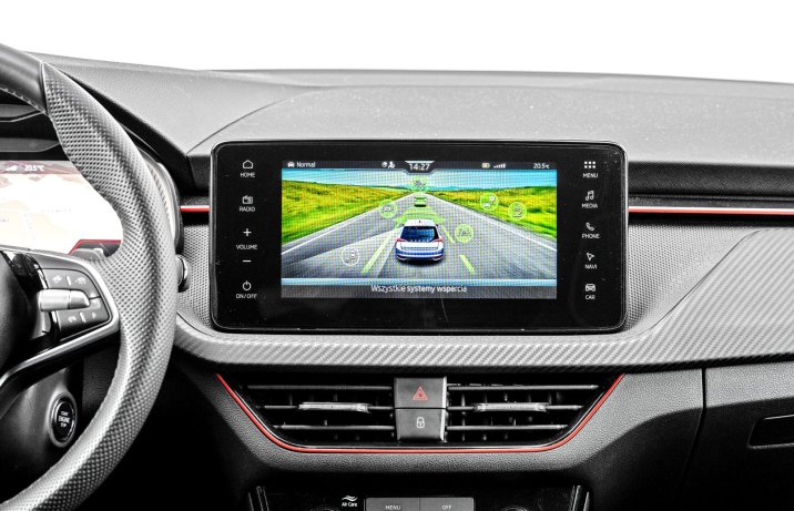 Skoda Scala 1.5 TSI DSG - test (2024) - centralny ekran dotykowy