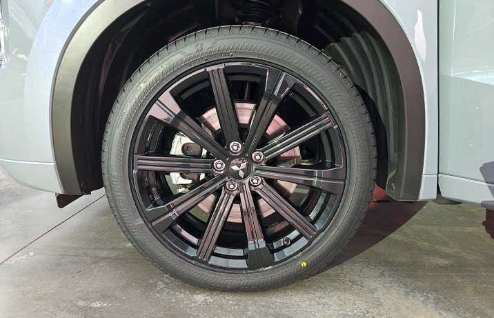 2025 Mitsubishi Outlander PHEV