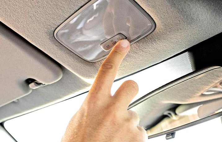 Kia Picanto 1.2 DPI 5 AMT GT Line –kokpit, lampka