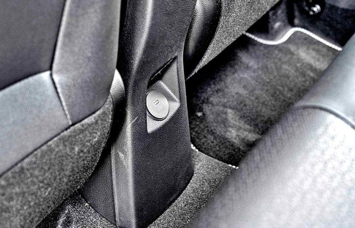 Kia Picanto 1.2 DPI 5 AMT GT Line –kanapa, USB-C