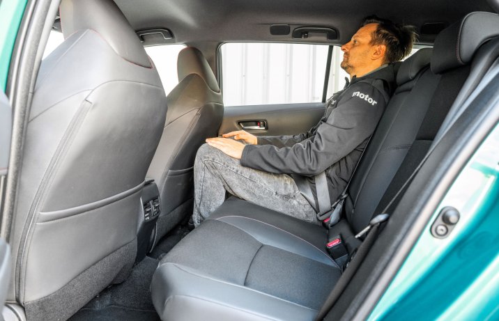 Toyota Corolla TS Kombi - kanapa