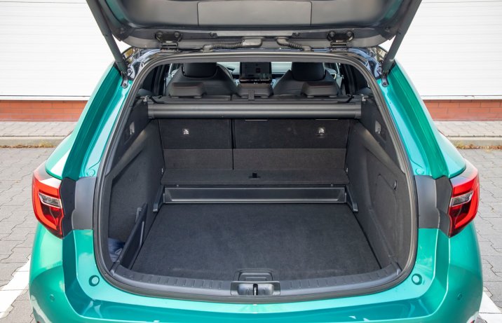Toyota Corolla TS Kombi - bagażnik