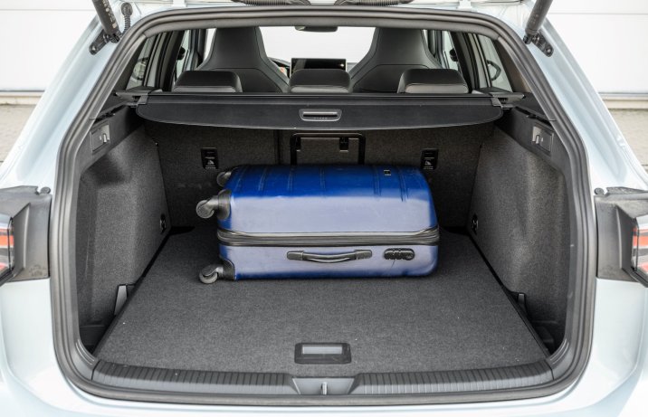 Volkswagen Golf Variant - bagażnik