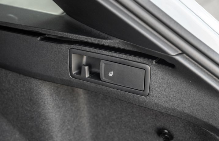 Volkswagen Golf Variant - składanie oparć