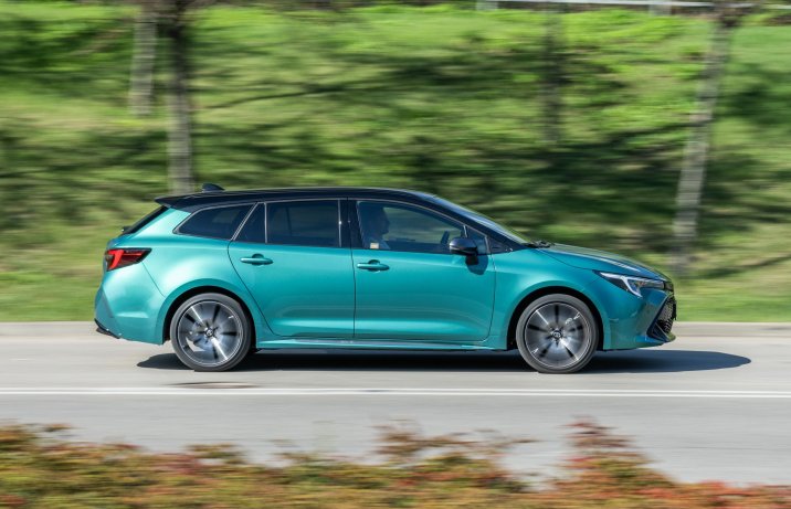 Toyota Corolla TS Kombi - bok