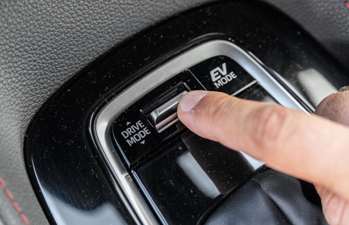 Toyota Corolla TS Kombi - przełącznik trybów