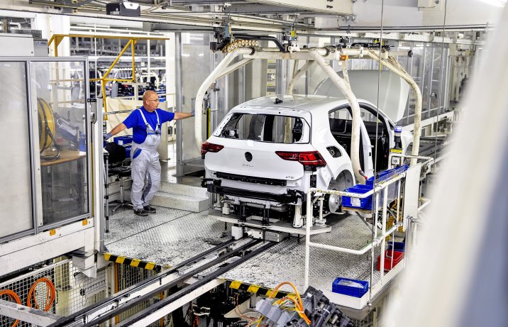 fabryka Volkswagena – linia produkcyjna