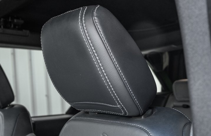 Ford Bronco - zagłówek