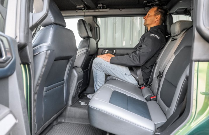 Ford Bronco - kanapa