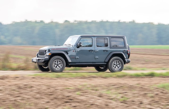 Jeep Wrangler Unlimited - droga