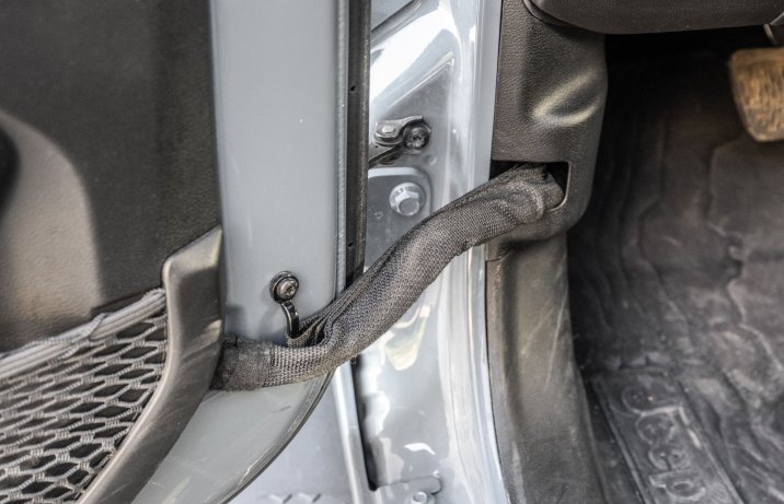 Jeep Wrangler Unlimited - przewody drzwiowe