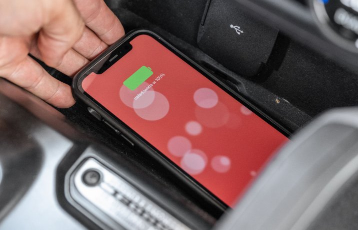 Ford Bronco - ładowarka