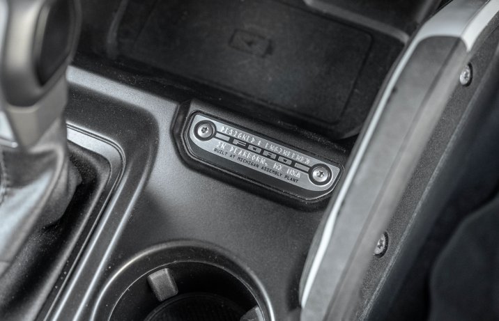 Ford Bronco - plakietka