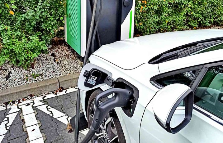 Volkswagen Golf 1.5 TSI eHybrid Edition 50 - napęd, ładowanie