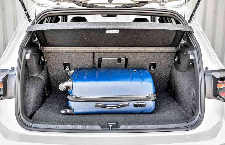 Volkswagen Golf 1.5 TSI eHybrid Edition 50 – bagażnik