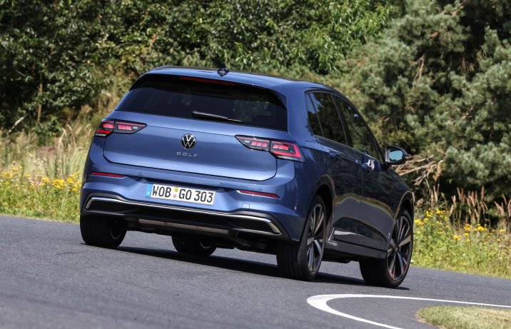 Volkswagen Golf - tył