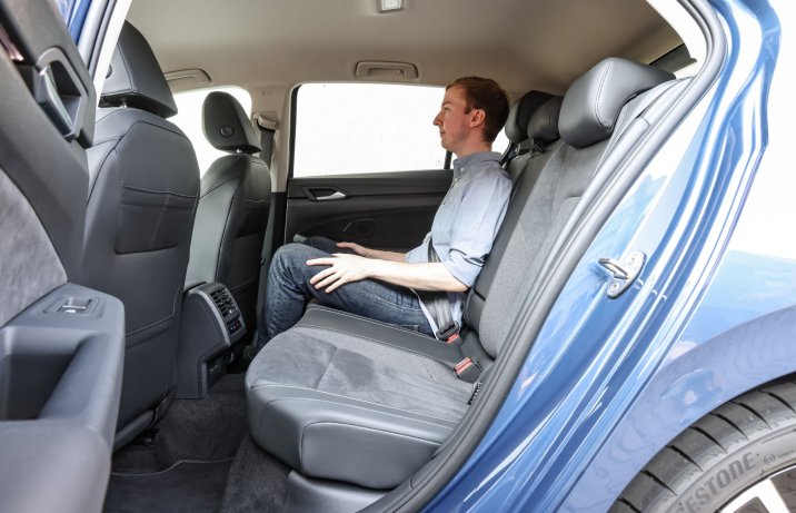 Volkswagen Golf - kanapa