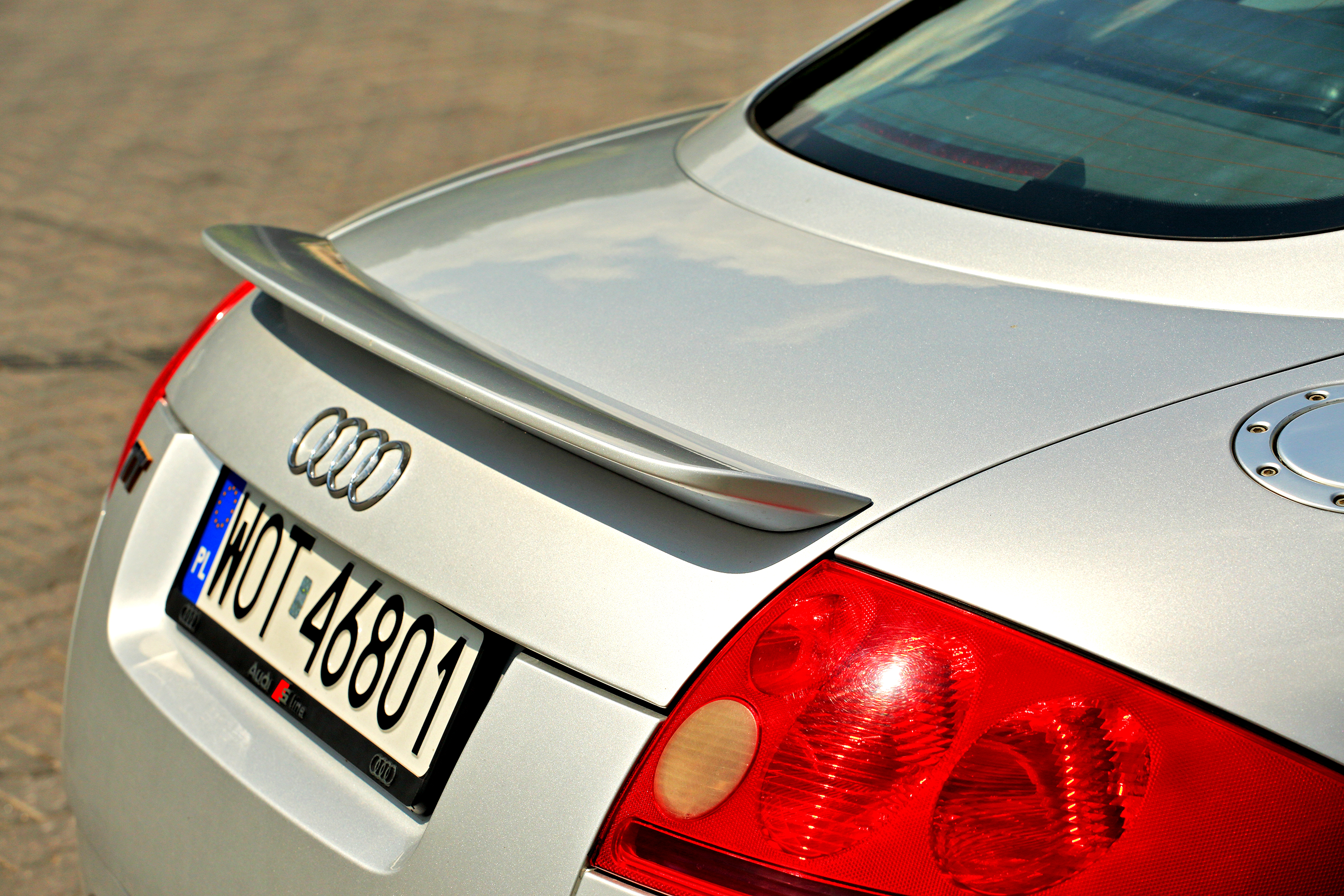 zaskakujace rozwiazania_spoiler listwa