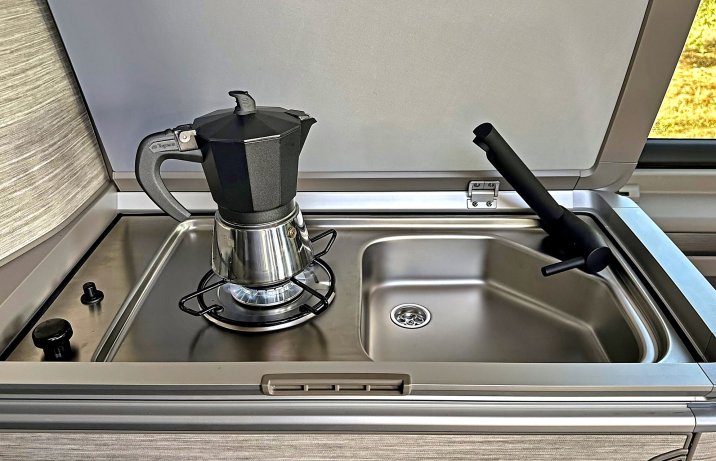 Volkswagen California (2024) – kuchenka