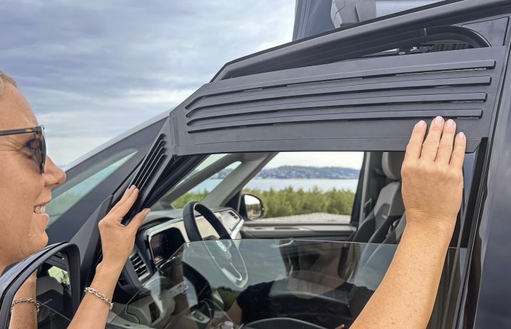 Volkswagen California (2024) – osłona wentylacyjna