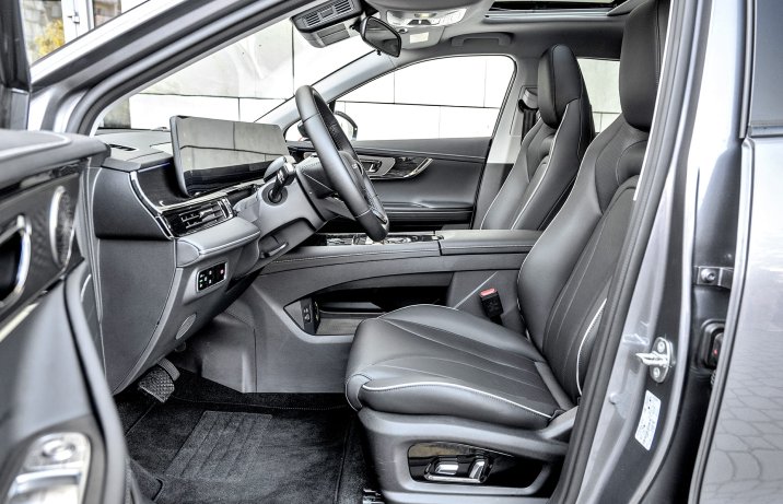 Omoda 5 1.6 T-GDI 7DCT Premium – fotele