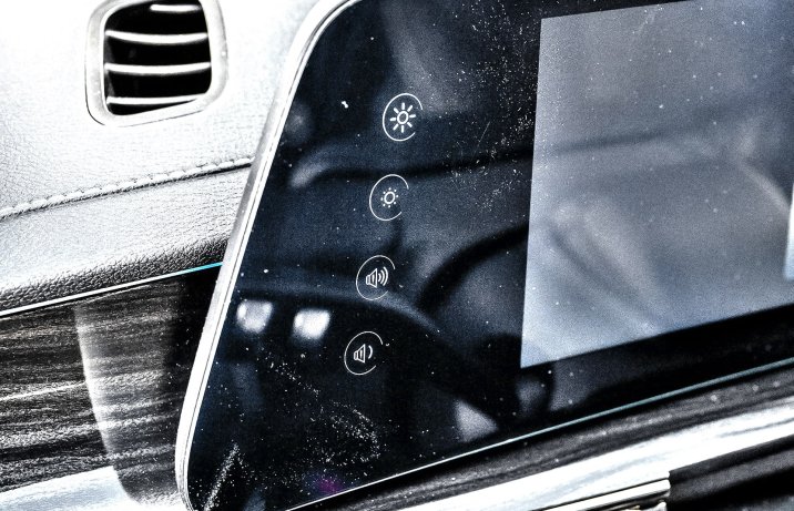 Omoda 5 (2024) 1.6 T-GDI 7DCT Premium – deska rozdzielcza, cyfrowe zegary, regulacja