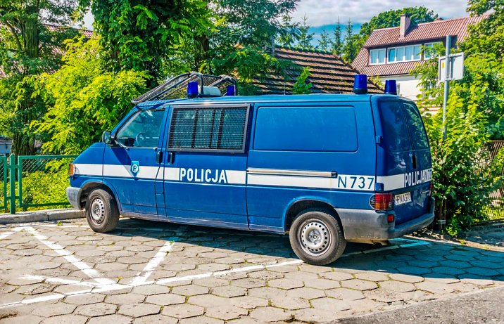 VW Transporter T4 w barwach policyjnych