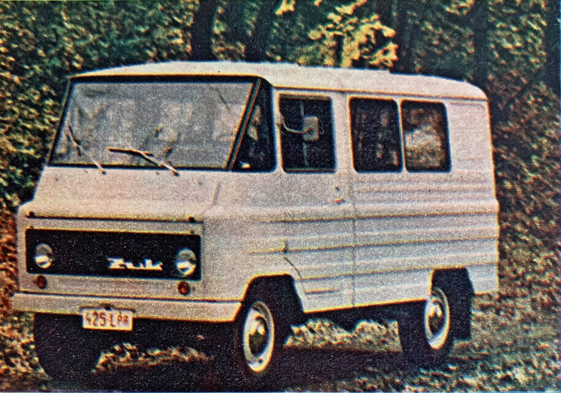 Motor Retro nr 27 z roku 1974 Zuk