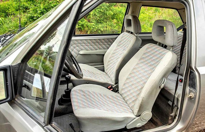 Używany Opel Corsa A – fotele