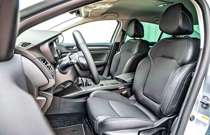 Renault Megane GrandCoupe 1.3 TCe (2024) – fotele