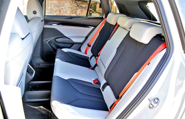 Skoda Elroq 2024 – kanapa