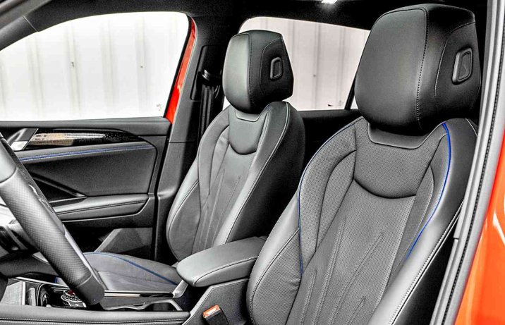 Volkswagen Tiguan 1.5 eHybrid R-Line (2024) – wnętrze, fotele