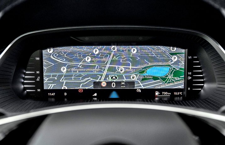 Skoda Octavia 2.0 TDI DSG Sportline (2024) – cyfrowe wskaźniki