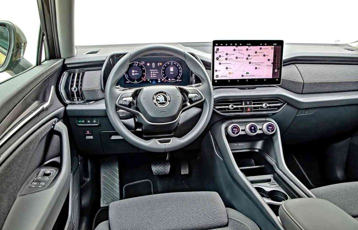 Skoda Kodiaq II PHEV 2024 – wnętrze, deska rozdzielcza