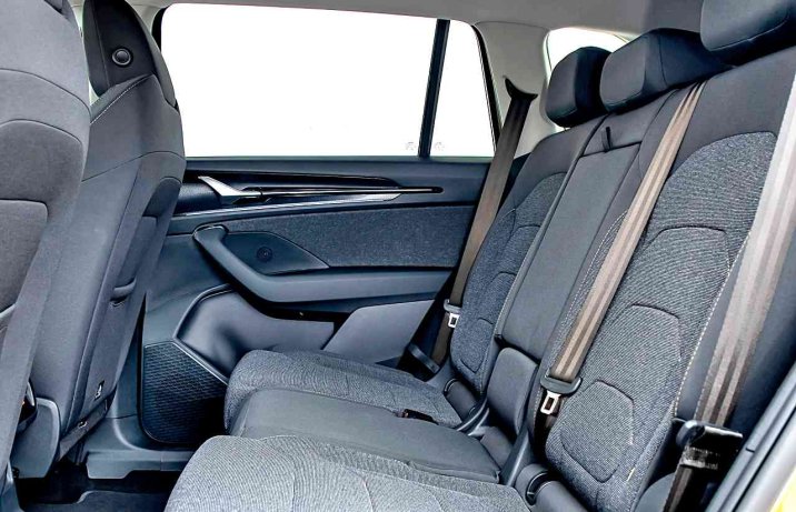 Skoda Kodiaq II PHEV 2024 – wnętrze, kanapa