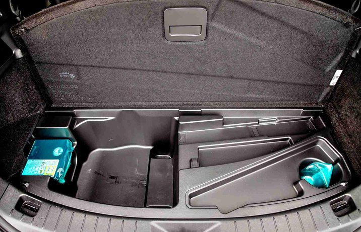 Mazda CX-80 3.3 e-Skyactiv D 8AT 4x4 Homura Plus – bagażnik, schowek pod podłogą
