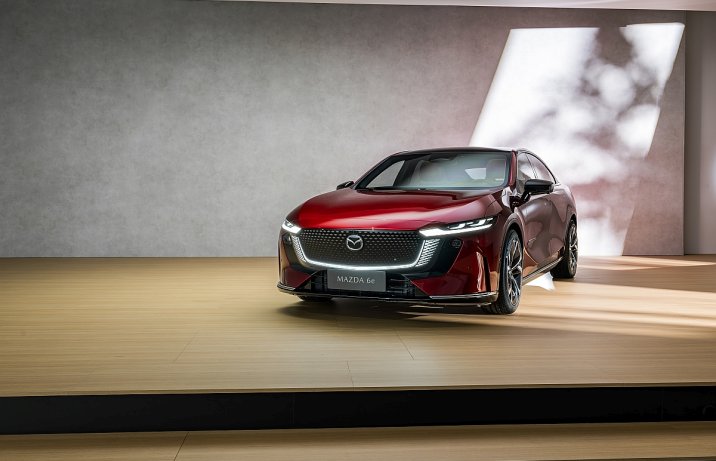 Mazda 6e
