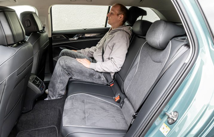 Volkswagen Passat Variant - kanapa