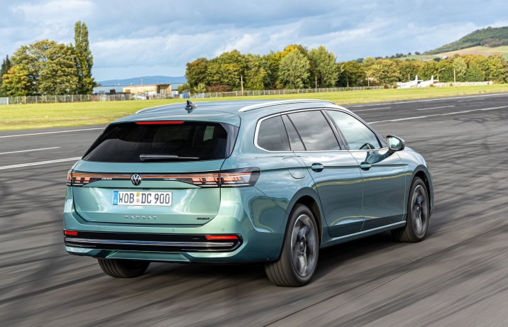 Volkswagen Passat Variant - tył